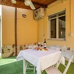 Secret Garden - Big Garden Near Station & Centre Διαμέρισμα Οριστάνο