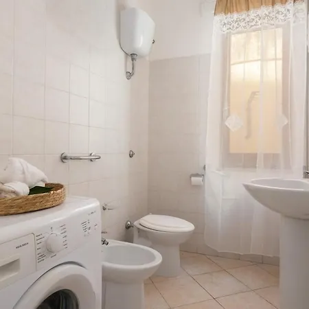 Apartamento Secret Garden - Big Garden Near Station & Centre